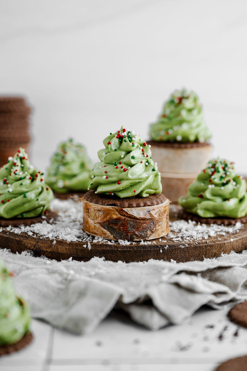 Hot Cocoa Christmas Tree Meringue Cookies