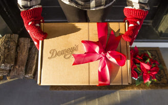 HOW TO BE THE ULTIMATE GIFT-GIVER THIS HOLIDAY SEASON