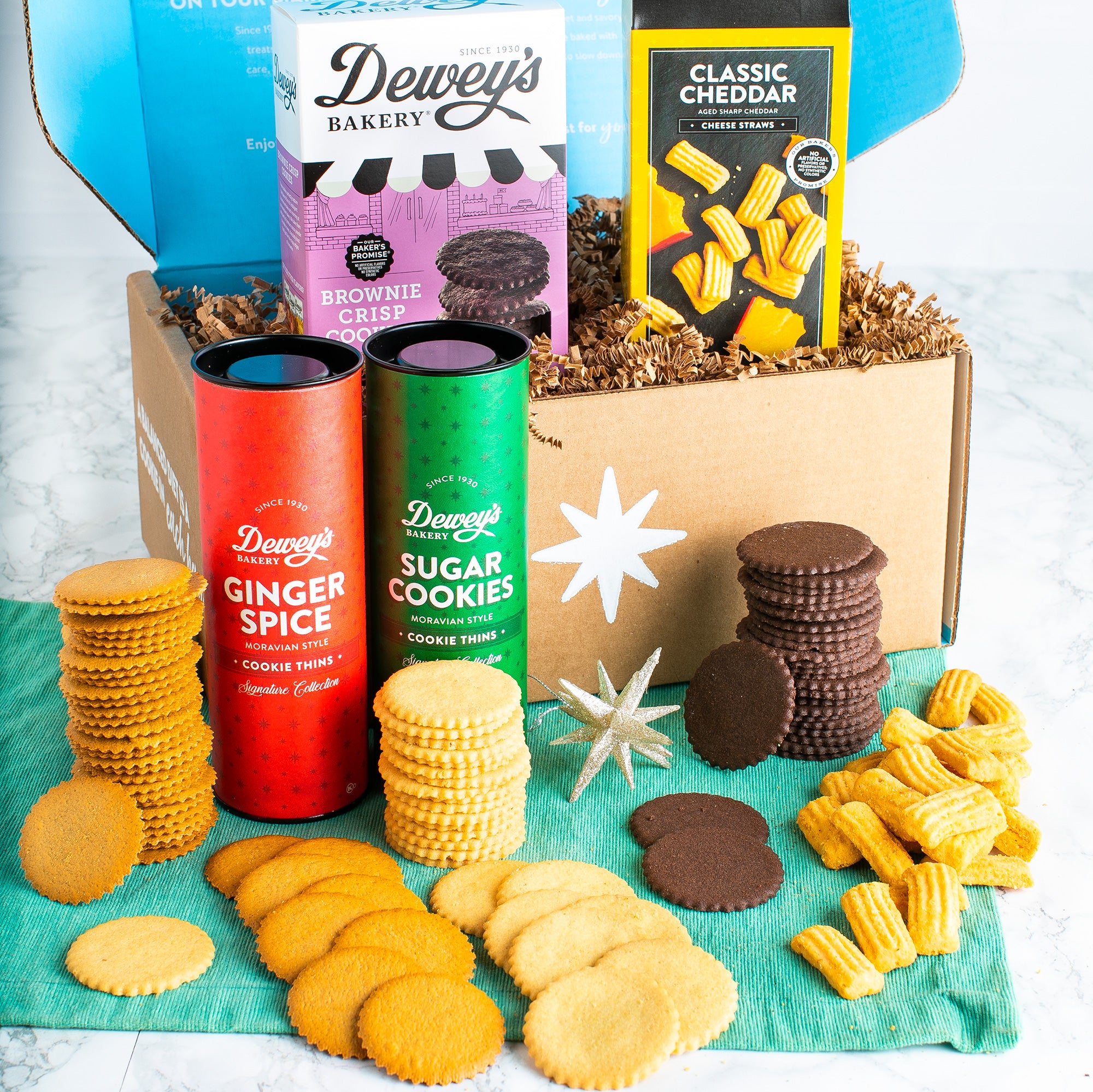 Amazon.com: Dulcet Gift Baskets Oven Fresh Cookie and Fudge Brownie Party Gift  Basket Great Gift for the Holidays, Friends Him, Her, Mom, Dad, Corporate  Gifting, Family & Birthday Celebration : Grocery &